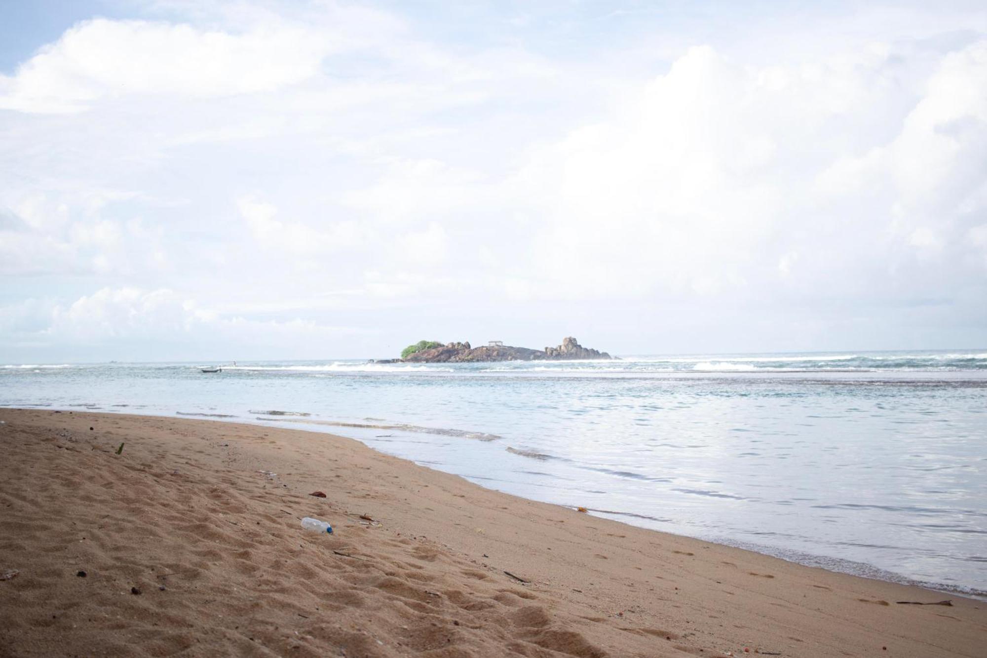 Hotel Coconut Bar Sea Lodge 贝鲁沃勒 外观 照片