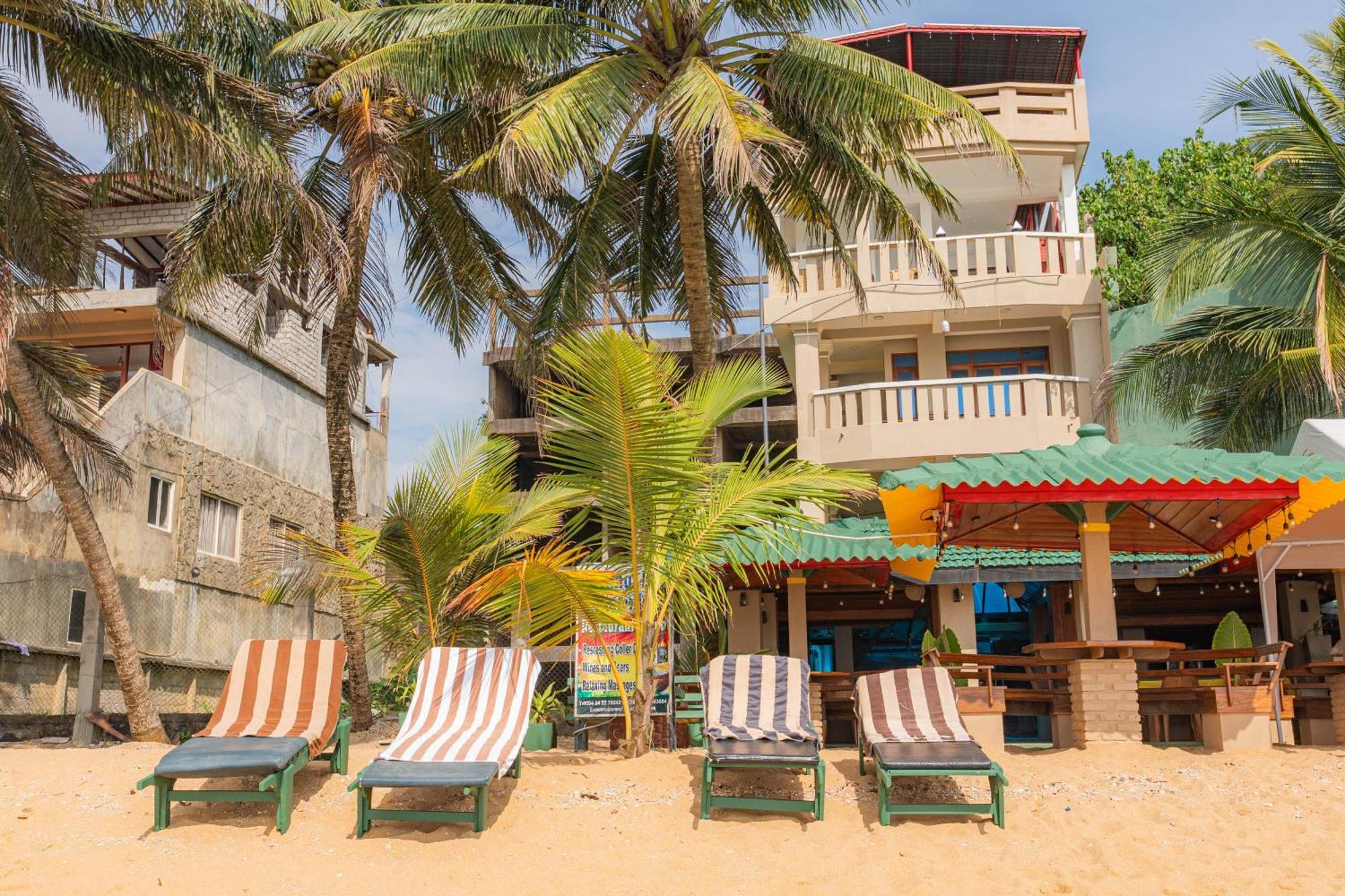 Hotel Coconut Bar Sea Lodge 贝鲁沃勒 外观 照片